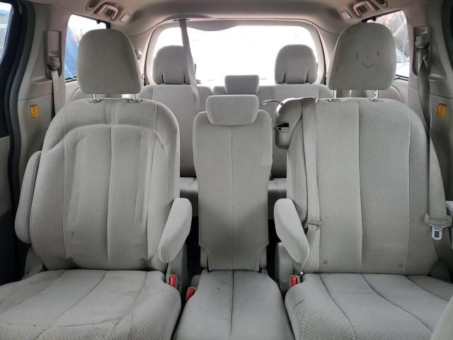 2011 Toyota Sienna LE