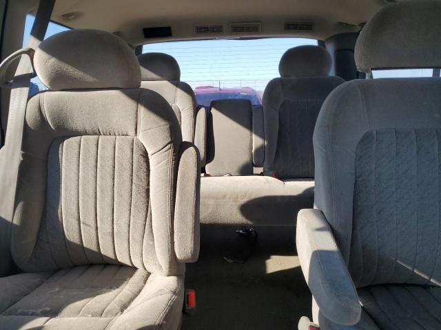 2003 GMC Safari XT