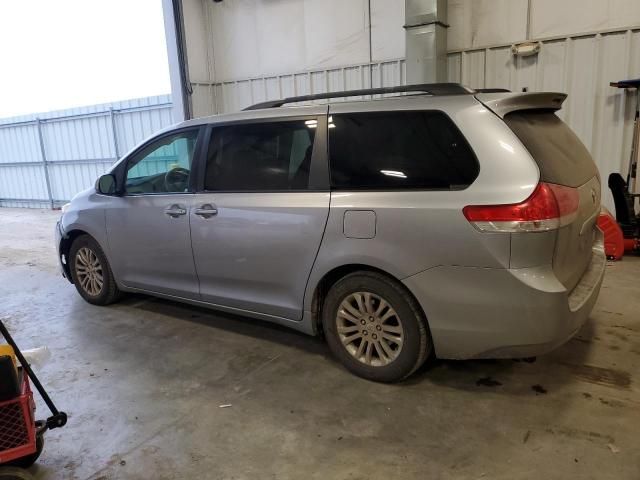 2011 Toyota Sienna XLE