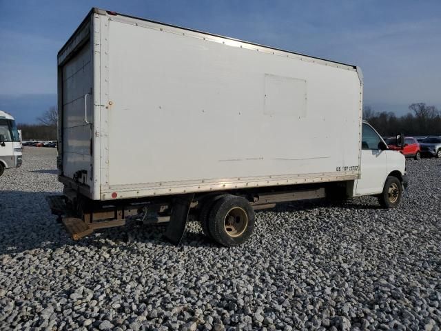 2008 GMC Savana Cutaway G3500