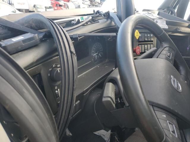 2023 Volvo VN VNL