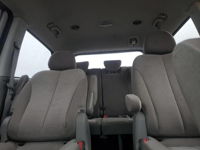 2012 KIA Sedona LX