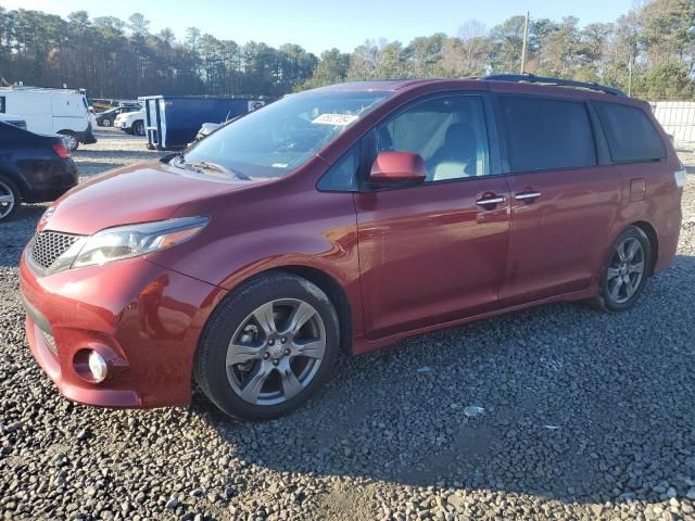 2017 Toyota Sienna SE