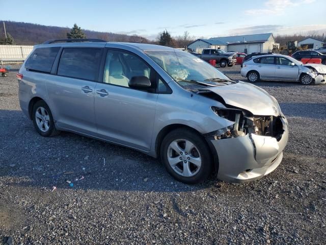 2011 Toyota Sienna LE