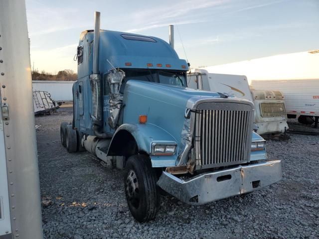 2003 Freightliner Conventional FLD132 XL Classic