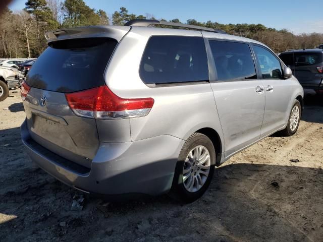 2014 Toyota Sienna XLE