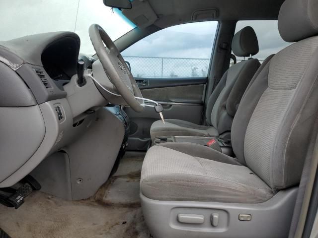 2007 Toyota Sienna CE