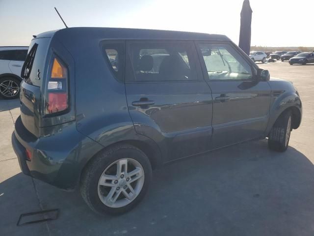 2011 KIA Soul +