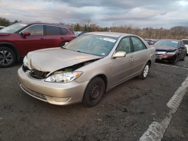 2005 Toyota Camry LE