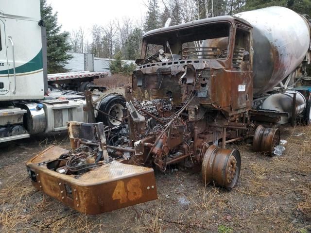 2006 Mack 700 CT700