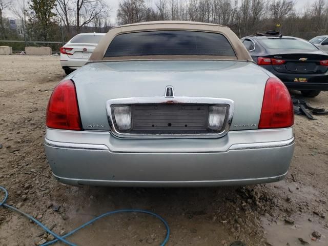 2007 Lincoln Town Car Signature