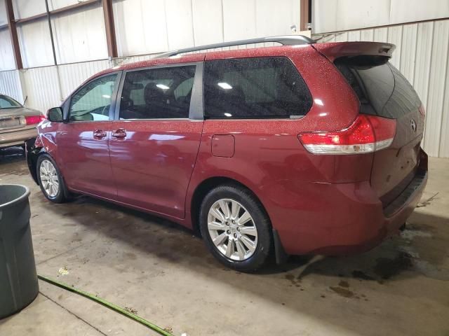 2011 Toyota Sienna LE