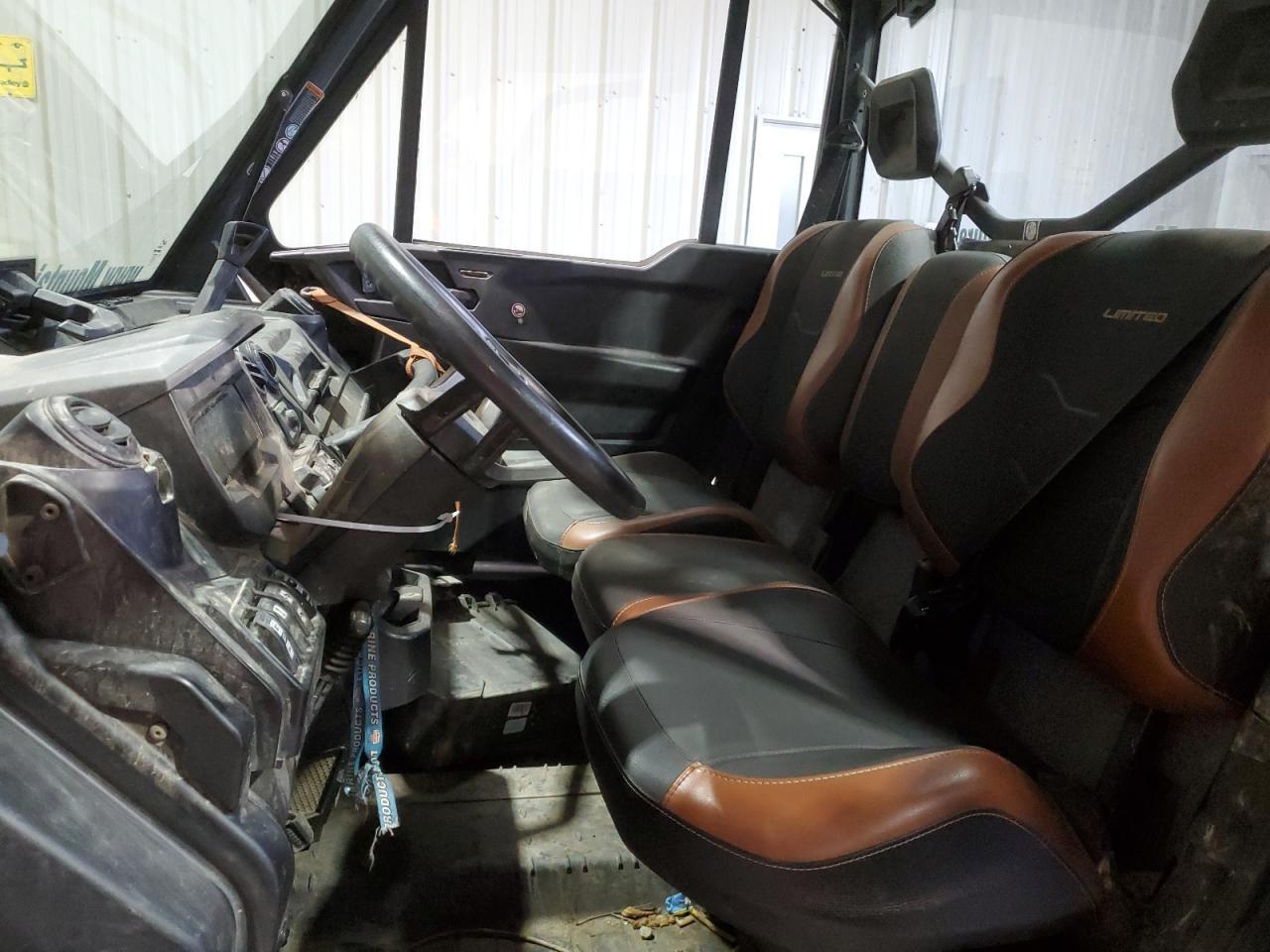 2024 Can-Am Defender PRO Limited HD10