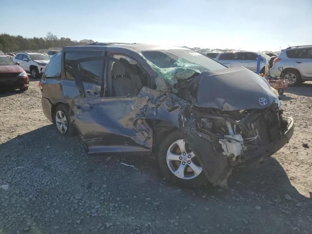 2014 Toyota Sienna LE