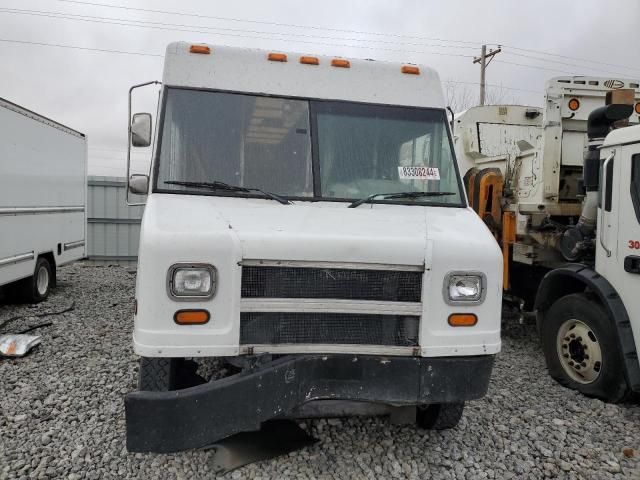 1997 Freightliner Chassis M Line WALK-IN Van