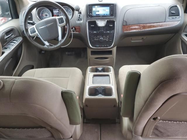 2011 Chrysler Town & Country Touring