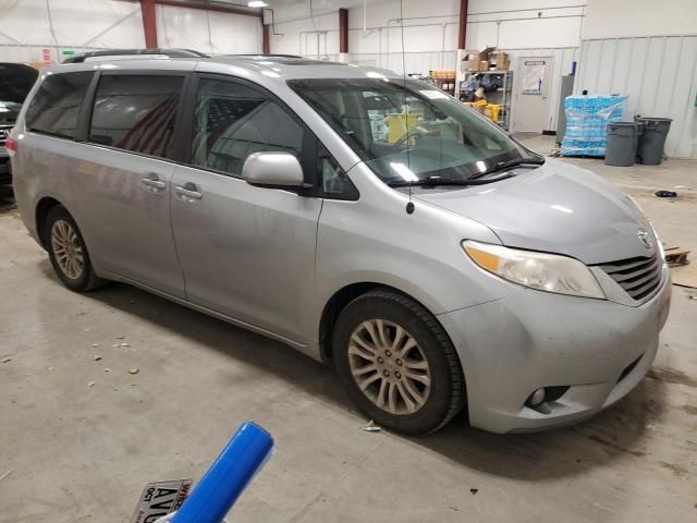 2011 Toyota Sienna XLE