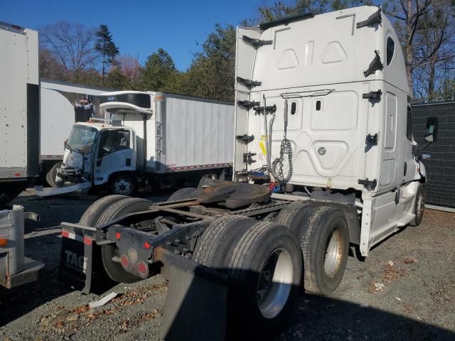 2018 Freightliner Cascadia 125