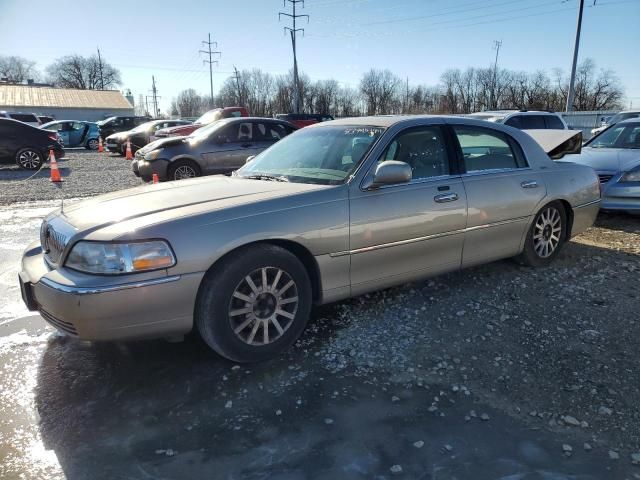 2006 Lincoln Town Car Signature