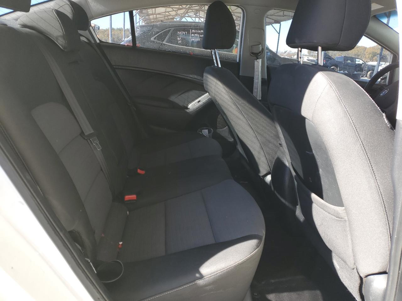 2014 KIA Forte lx