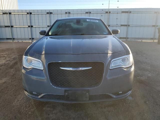 2018 Chrysler 300 Touring