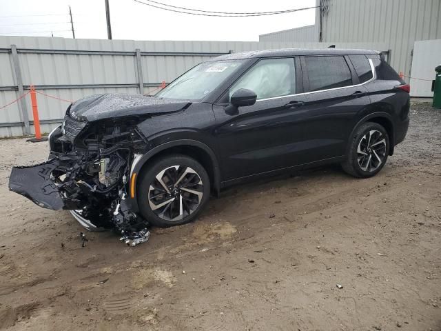 2022 Mitsubishi Outlander se