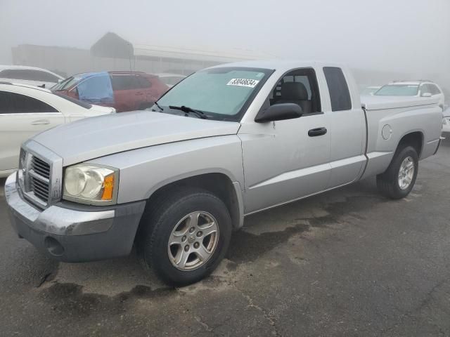 2005 Dodge Dakota SLT