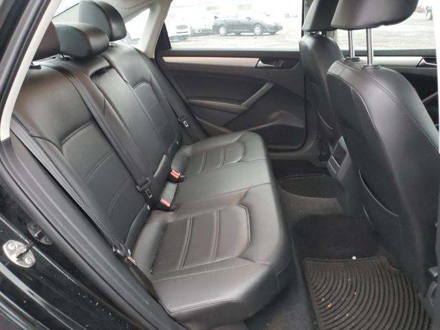 2012 Volkswagen Passat SE