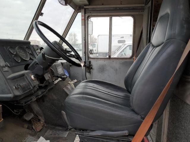 1997 Freightliner Chassis M Line WALK-IN Van