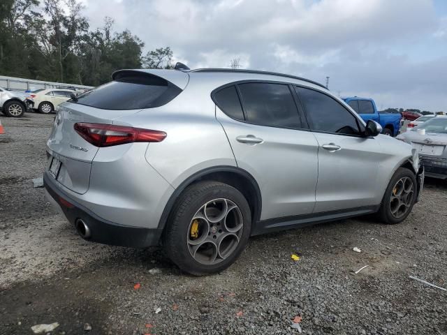 2018 Alfa Romeo Stelvio Sport