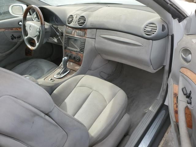 2005 Mercedes-Benz CLK 320