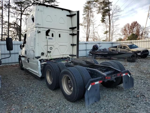 2022 Freightliner Cascadia 126