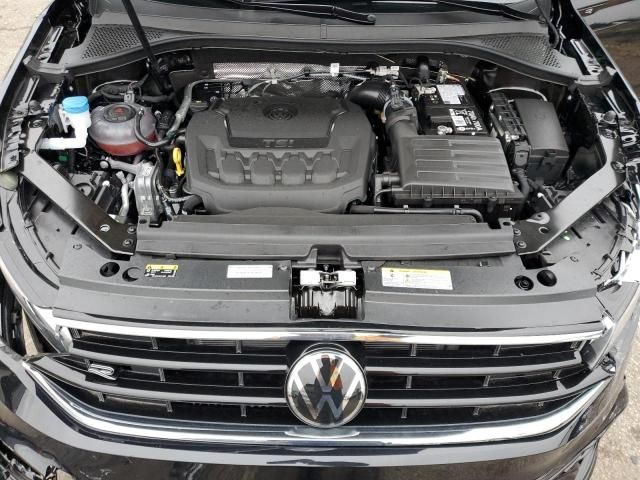 2024 Volkswagen Tiguan SE R-LINE Black