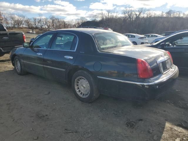 1999 Lincoln Town Car Executive