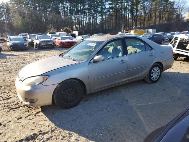 2005 Toyota Camry LE