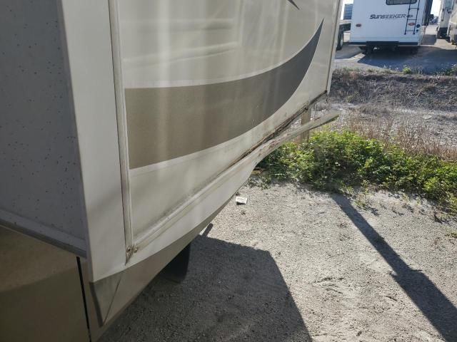 2005 Workhorse Custom Chassis Motorhome Chassis W24