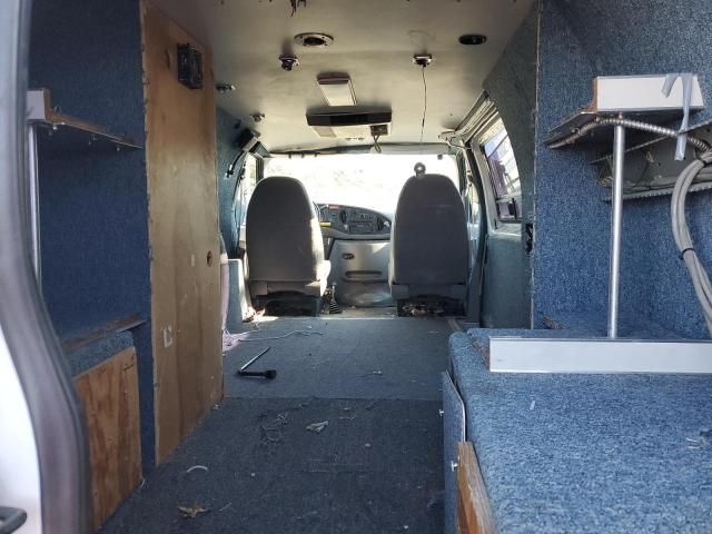 1999 Ford Econoline E350 Super Duty Van