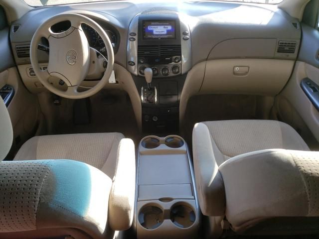 2009 Toyota Sienna CE