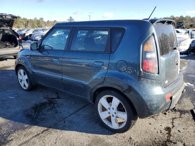 2010 KIA Soul +