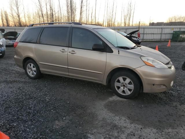 2007 Toyota Sienna CE