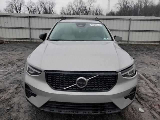 2023 Volvo XC40 Plus