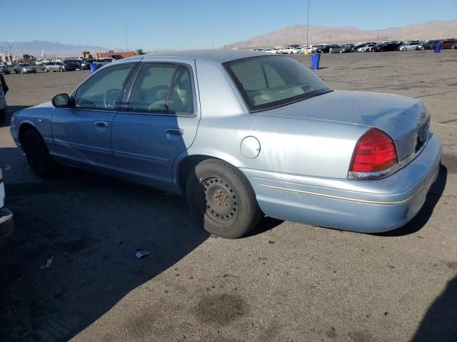 2000 Ford Crown Victoria