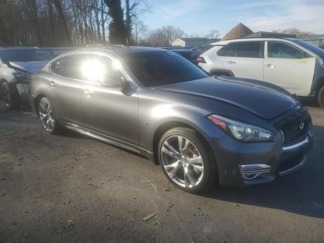 2016 Infiniti Q70 3.7