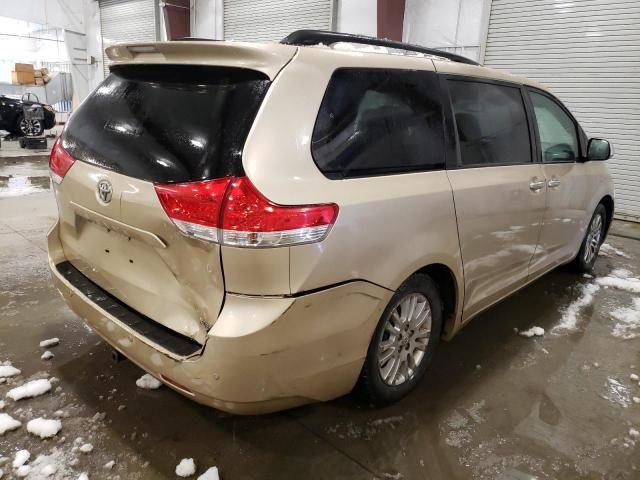 2011 Toyota Sienna XLE