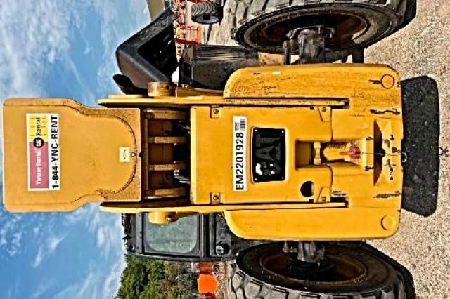 2021 Caterpillar TL1055D