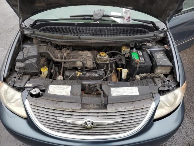 2001 Chrysler Town & Country LXI