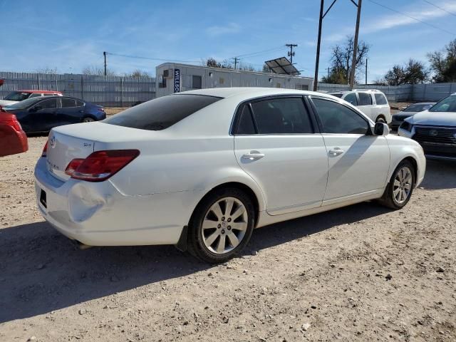 2005 Toyota Avalon XL