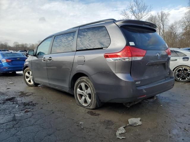 2011 Toyota Sienna LE