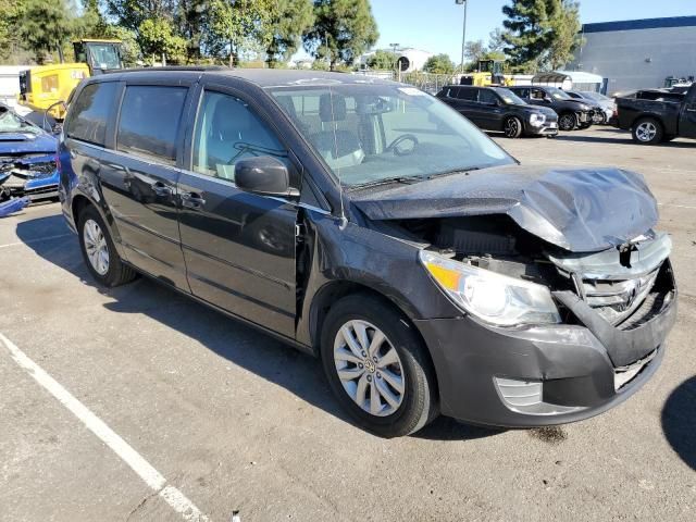 2012 Volkswagen Routan SE