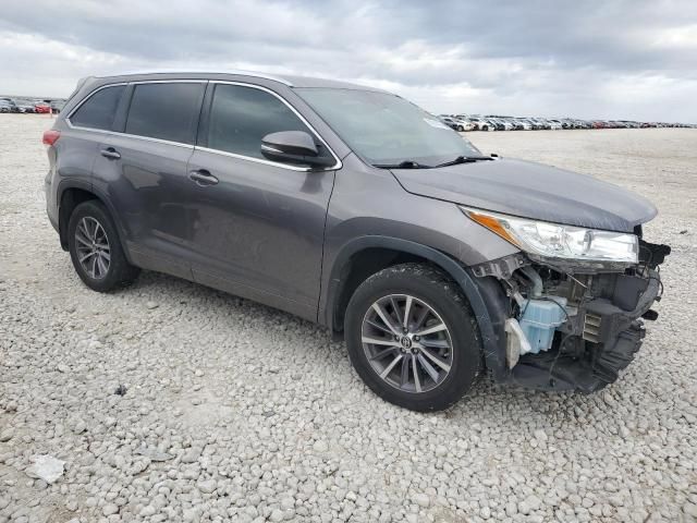 2018 Toyota Highlander SE